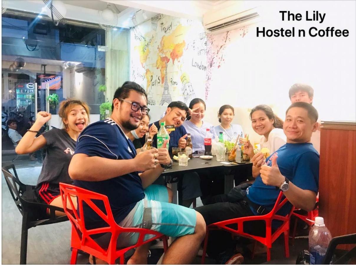 The Lily Hostel & Coffee Ho-Chi-Minh-Stadt Exterior foto
